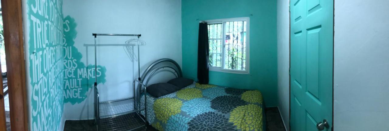 Soursop Hostel Cueta Εξωτερικό φωτογραφία