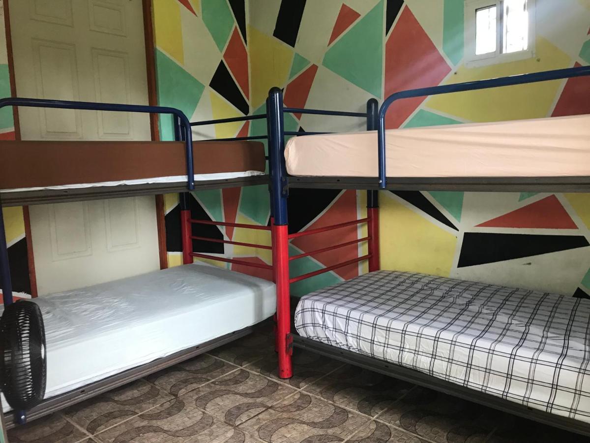 Soursop Hostel Cueta Εξωτερικό φωτογραφία